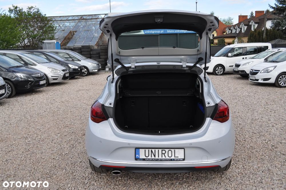 Opel Astra 1.6 Turbo Automatik - 21