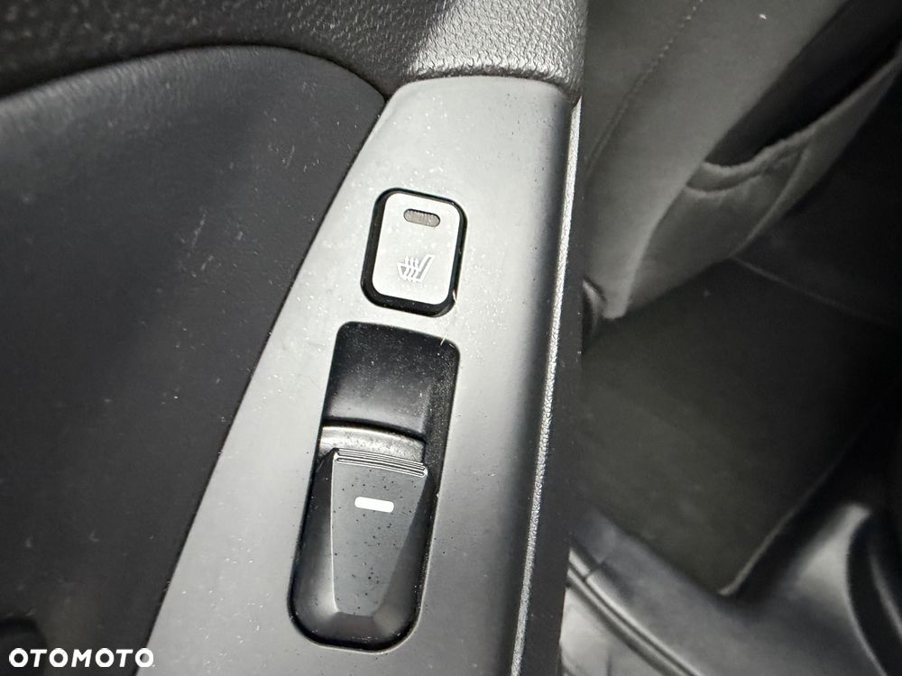 Hyundai ix35 1.7 CRDi Premium 2WD - 11