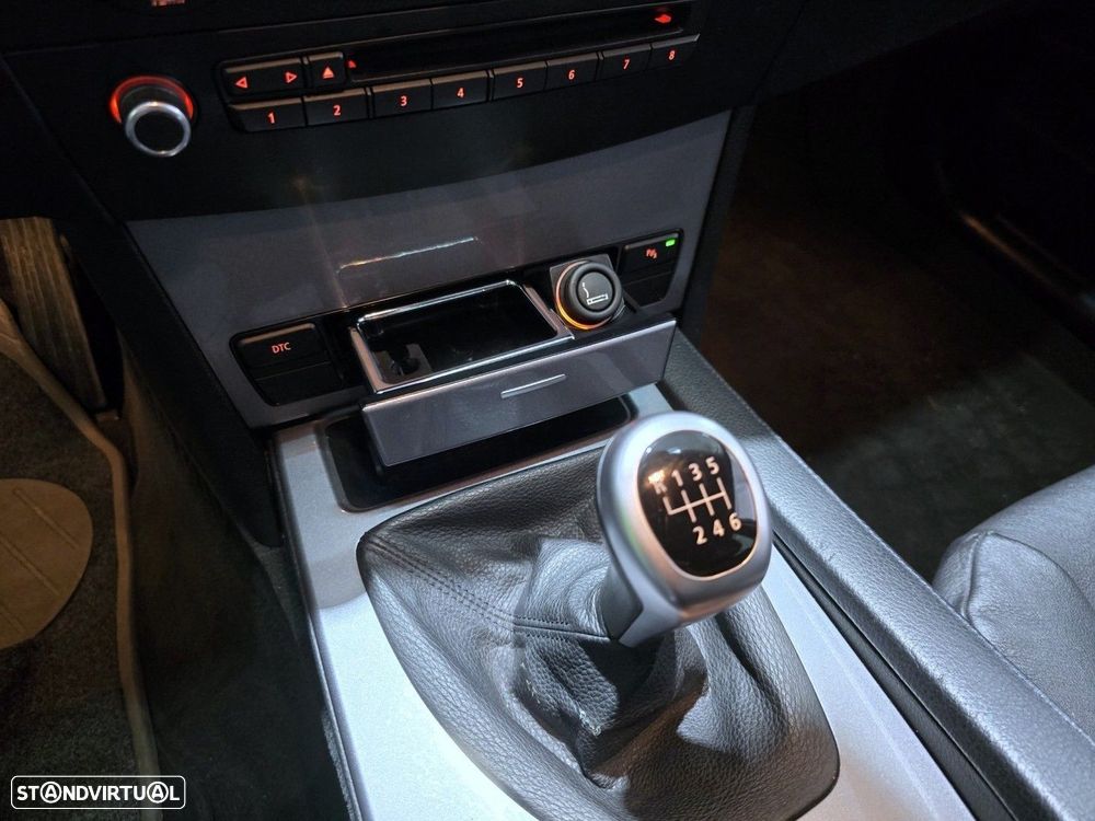 BMW 520 d Executive - 27