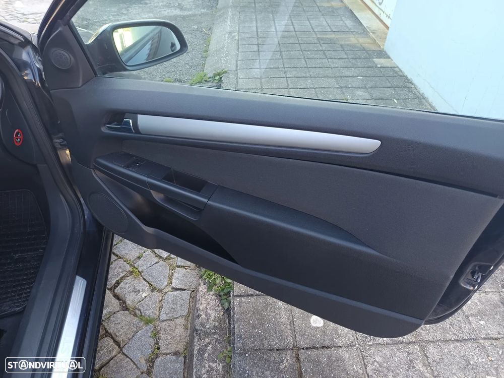 Opel Astra GTC 1.7 CDTI DPF Cosmo - 13