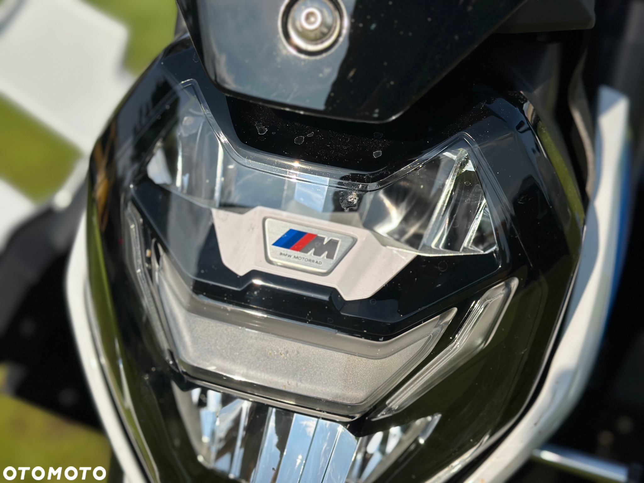 BMW S - 12