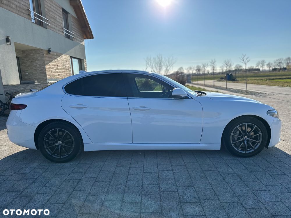Alfa Romeo Giulia 2.0 Turbo Veloce - 11