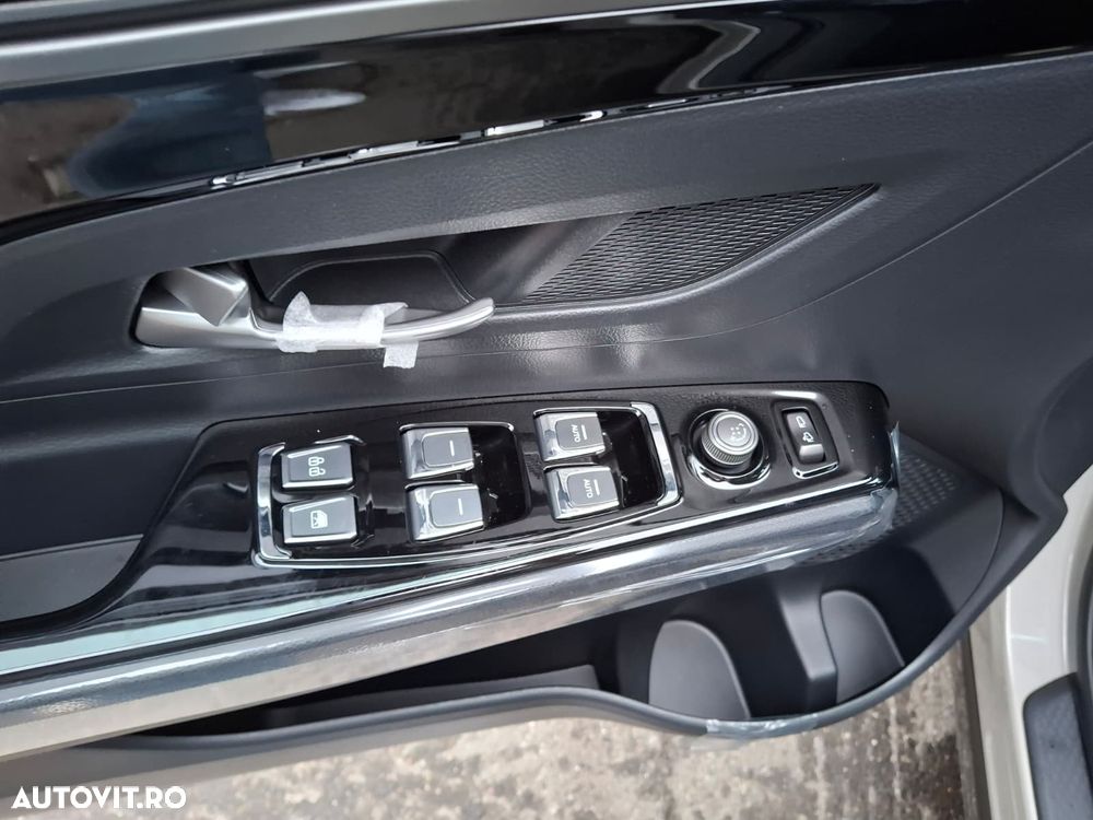 KG Mobility Korrando - 10