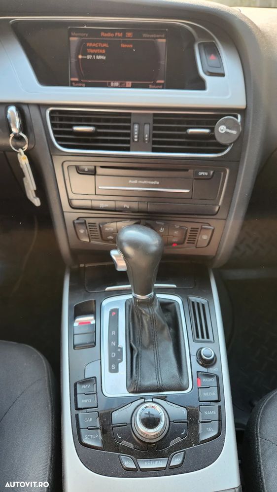 Audi A4 Avant - 8