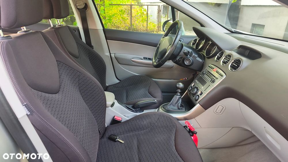 Peugeot 308 - 16
