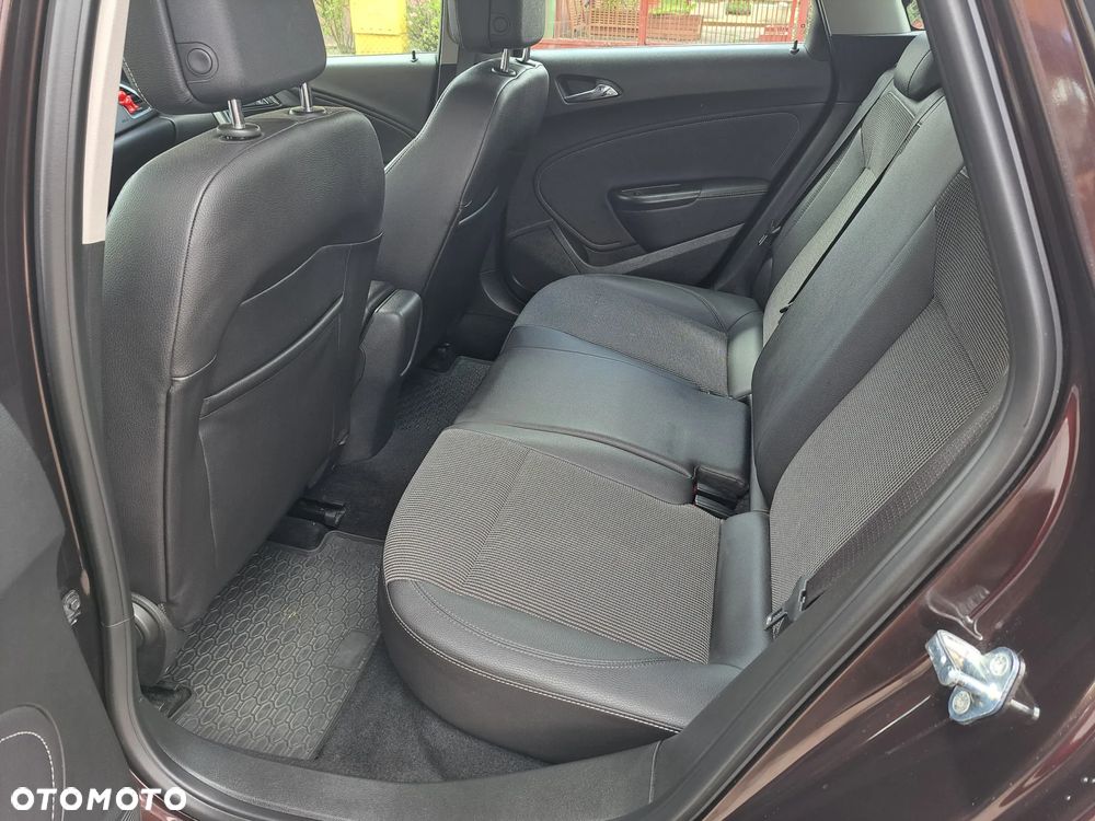 Opel Astra 1.7 CDTI Cosmo - 11