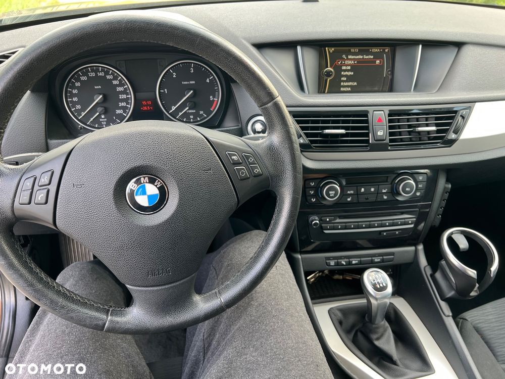 BMW X1 sDrive18d xLine - 19