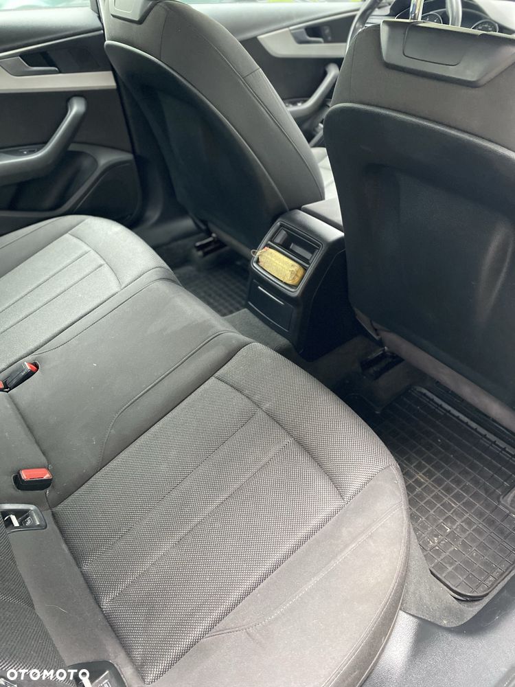 Audi A4 Limousine - 7