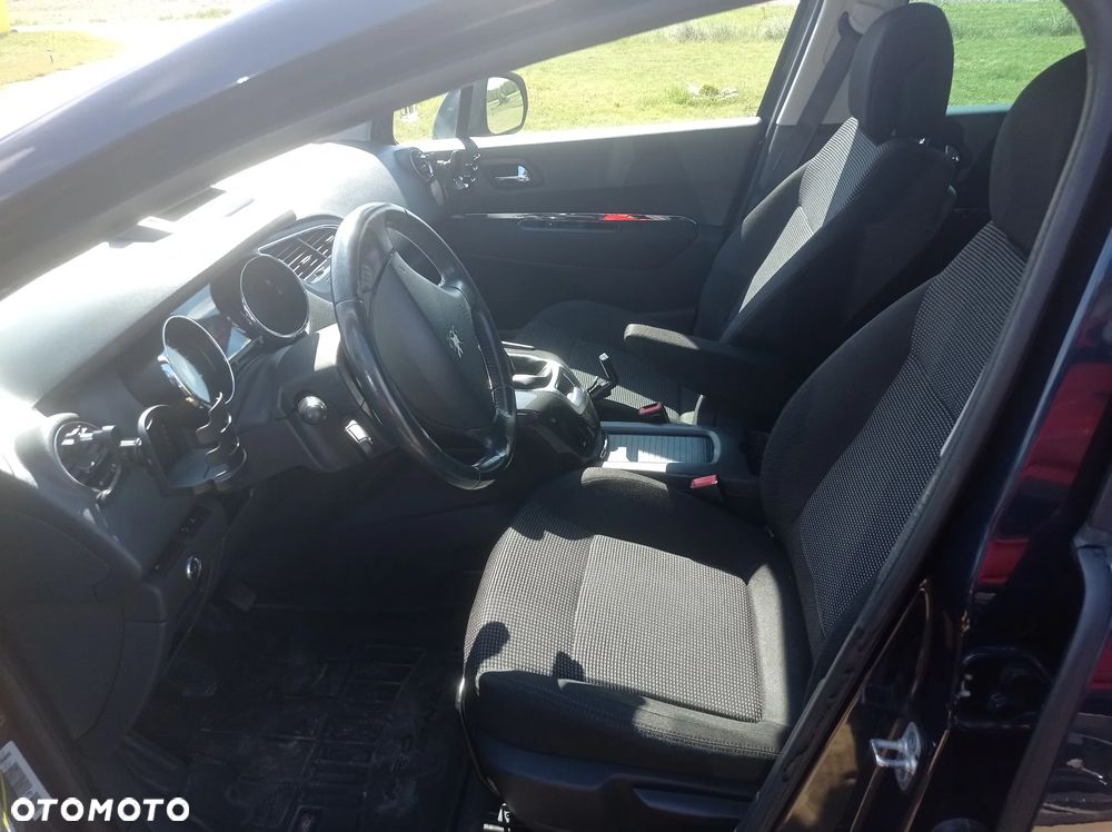 Peugeot 5008 1.6 Active 7os - 8