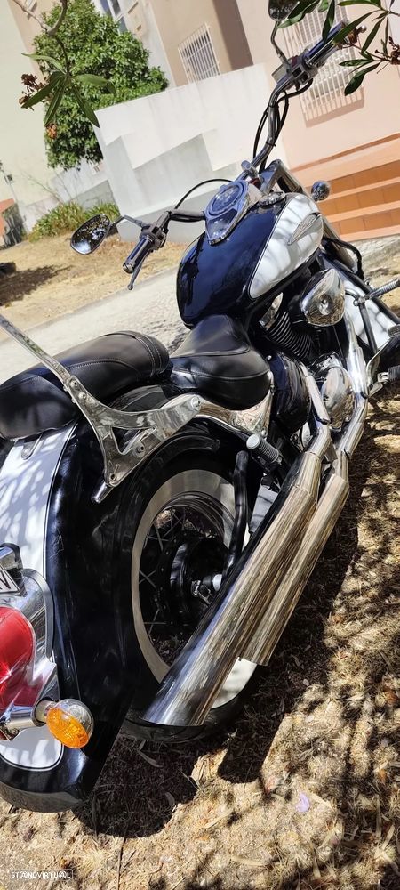 Suzuki Intruder VL 800 - 9