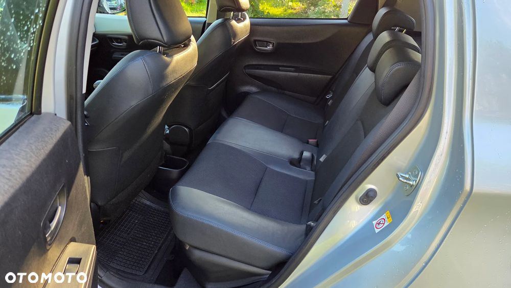 Toyota Yaris Hybrid 100 Selection Platinum - 7