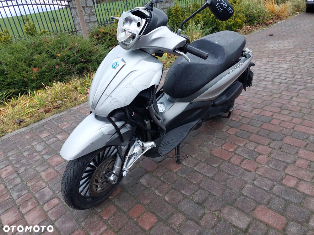 Piaggio Beverly - 1