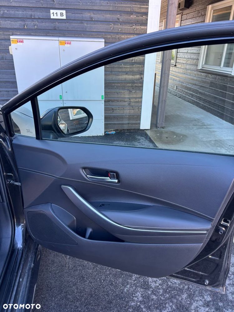 Toyota Corolla 1.8 Business Edition - 19