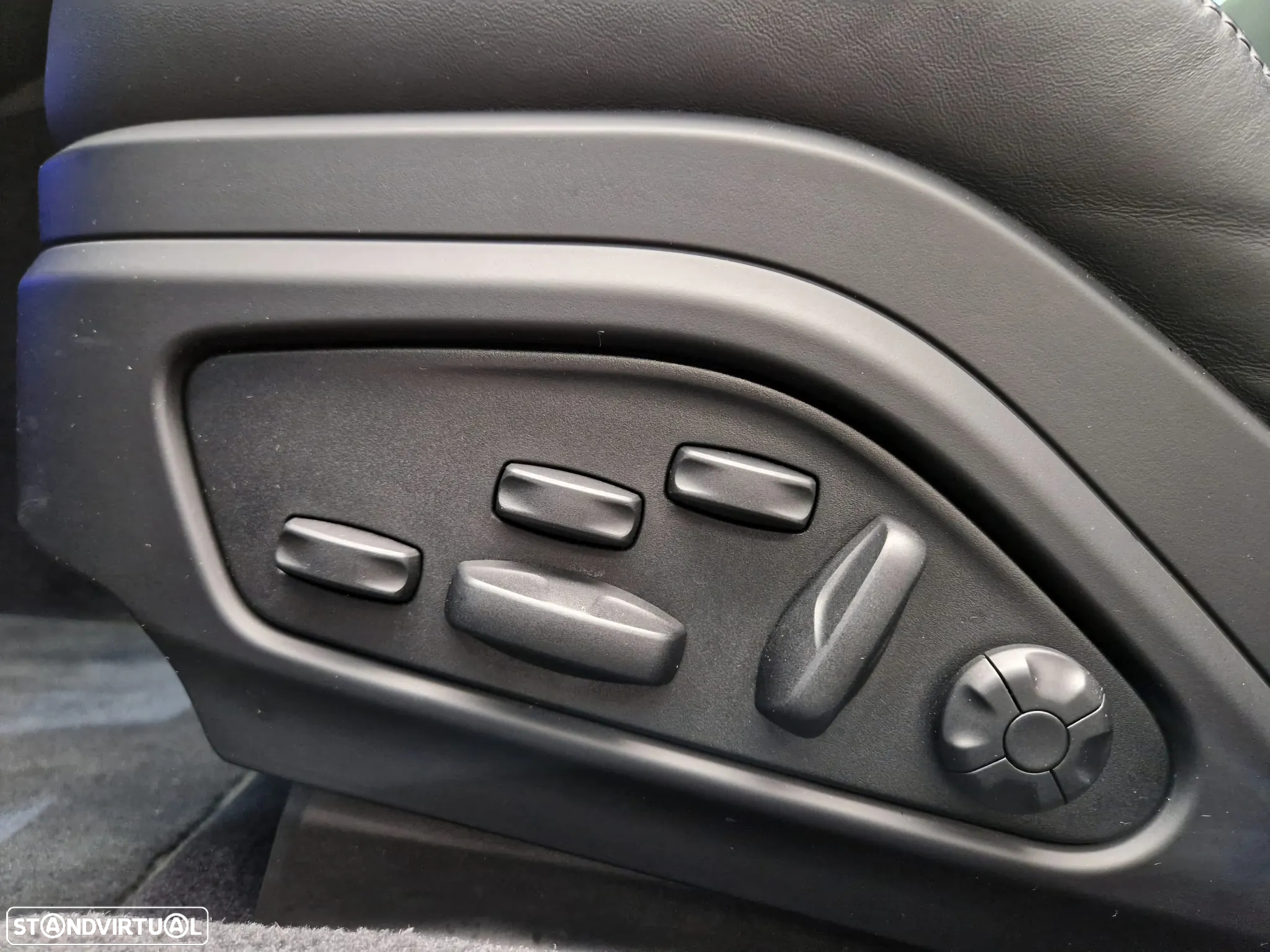 Porsche Panamera 4 E-Hybrid Platinum Edition com PDLS - 17
