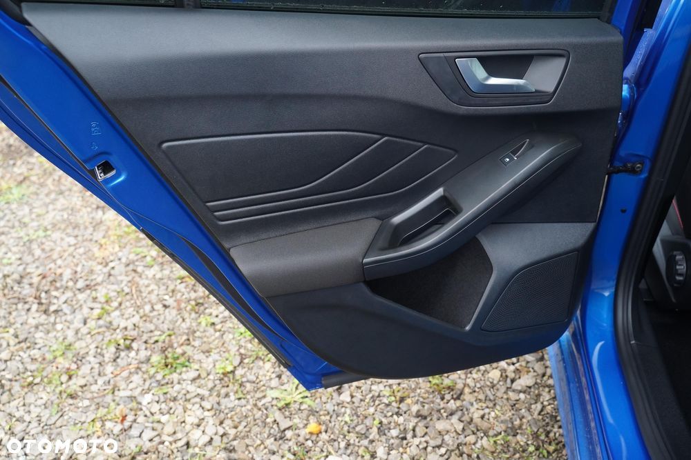 Ford Focus 1.0 EcoBoost mHEV ST-Line X - 8