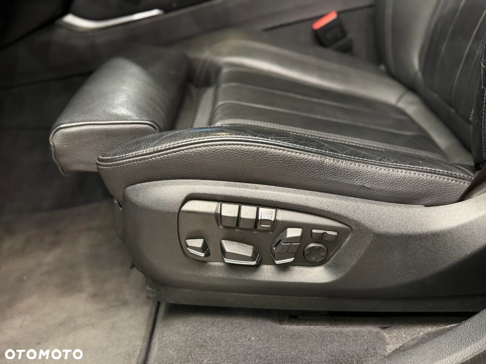 BMW X6 xDrive30d - 14