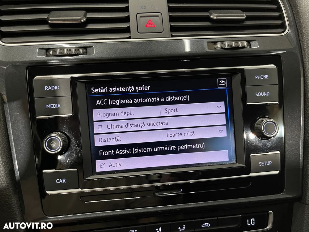 Volkswagen Golf 1.6 TDI Comfortline - 13