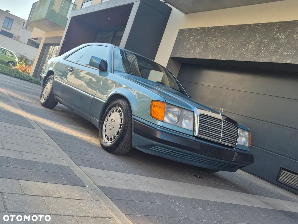 Mercedes-Benz W124 (1984-1993) - 24