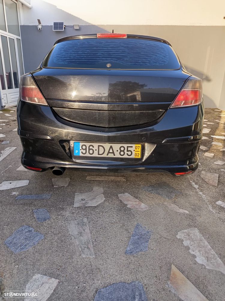Opel Astra GTC - 7
