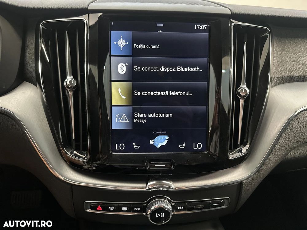 Volvo XC 60 D4 AWD Momentum - 19