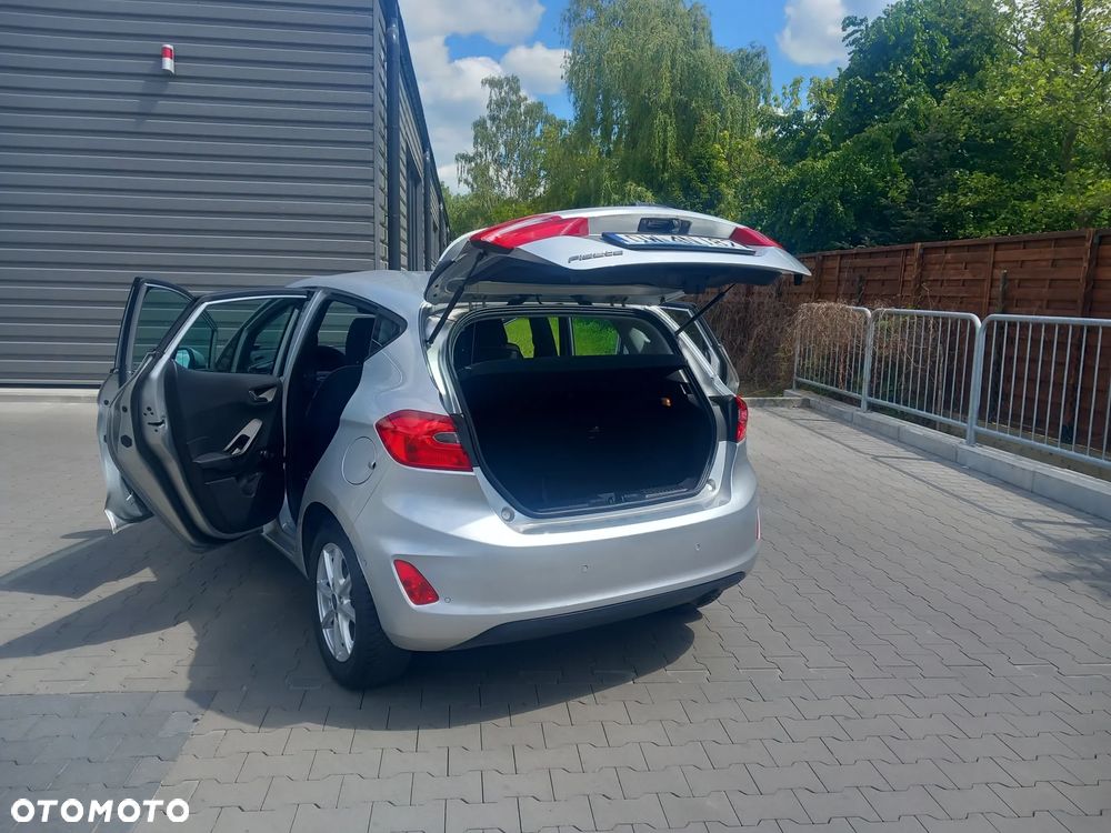 Ford Fiesta - 12