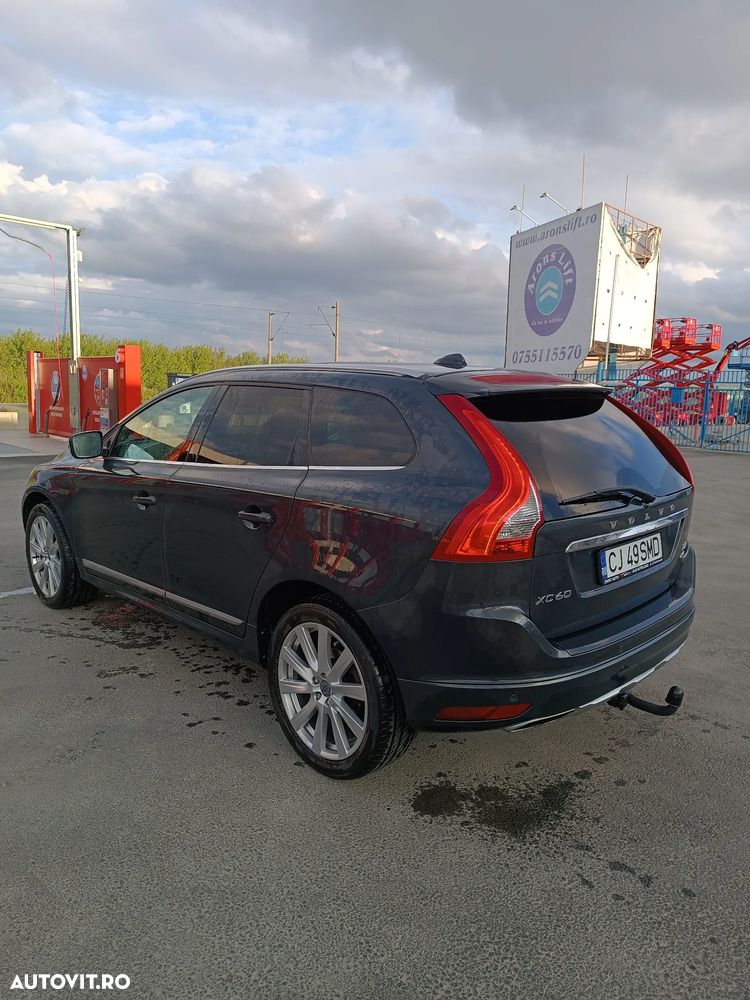 Volvo XC 60 D4AWD Momentum - 3