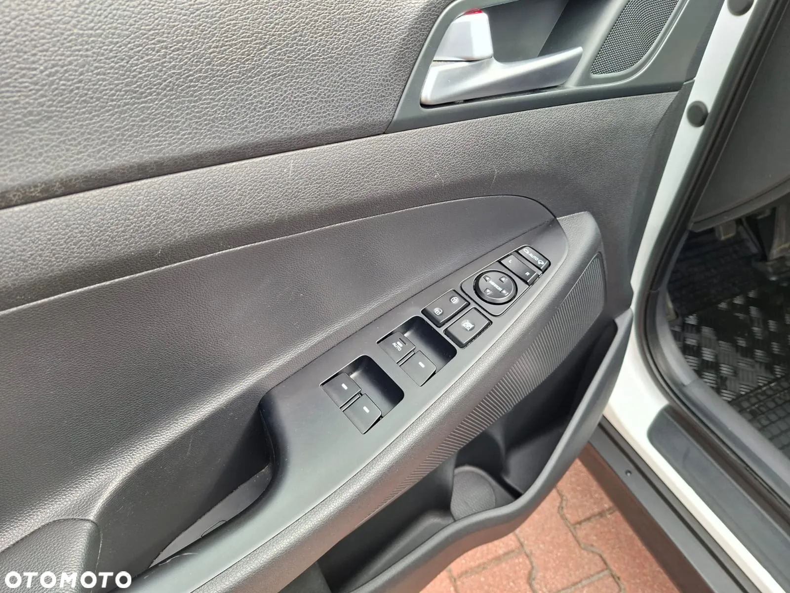 Hyundai Tucson 1.6 T-GDI Comfort 2WD - 10