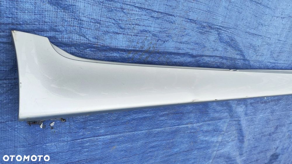 LISTWA NAKŁADKA PROGOWA PRÓG PRAWY TITANSILBER 7237080 BMW F10 F11 - 2