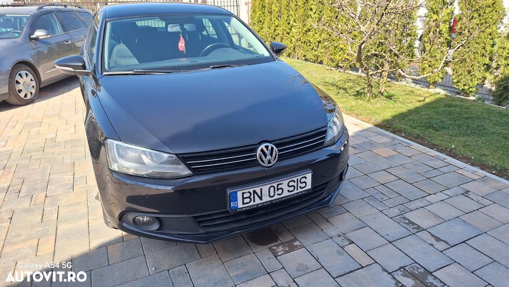 Volkswagen Jetta 1.4 TSI Trendline DSG - 5
