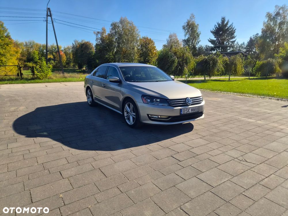 Volkswagen Passat - 2
