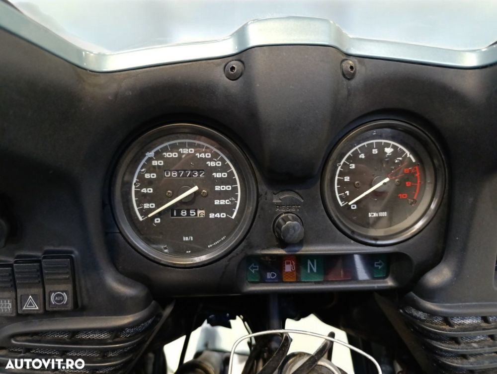 BMW R1100RT - 23