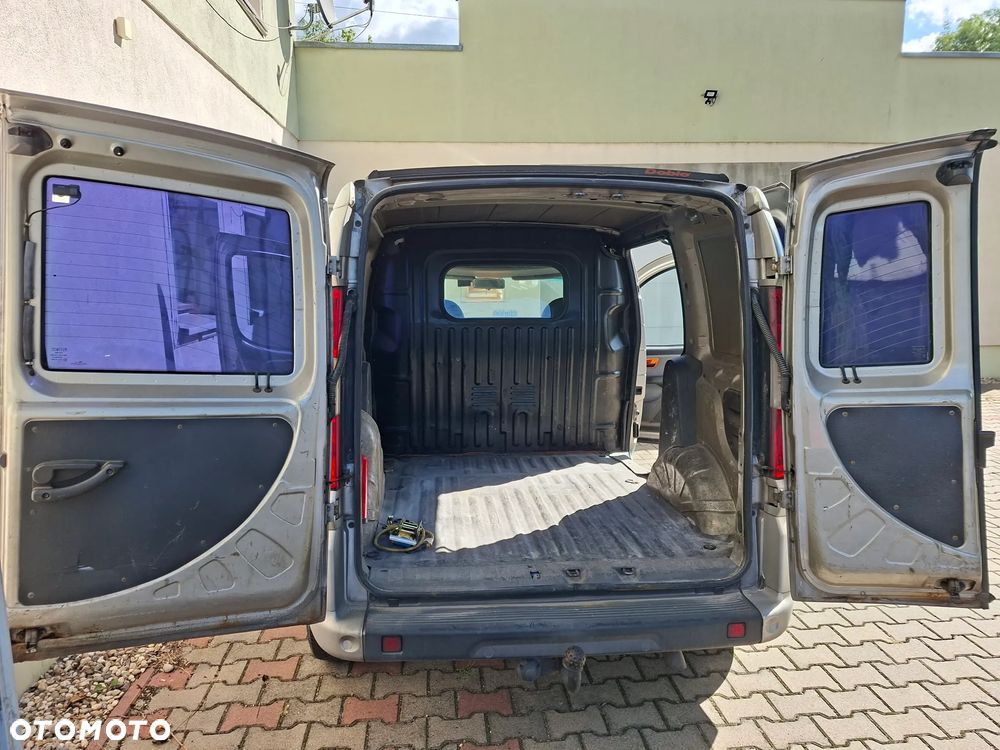Fiat Doblo 1.9 JTD Dynamic - 12