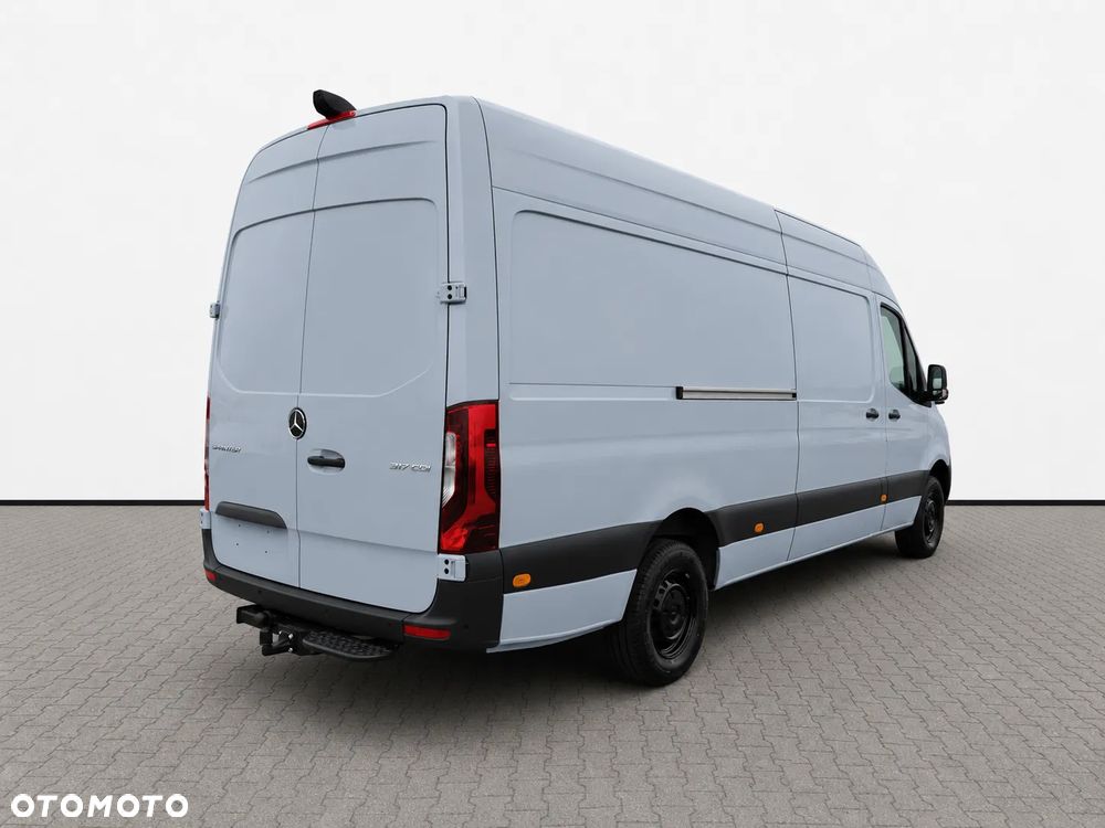 Mercedes-Benz Sprinter - 6