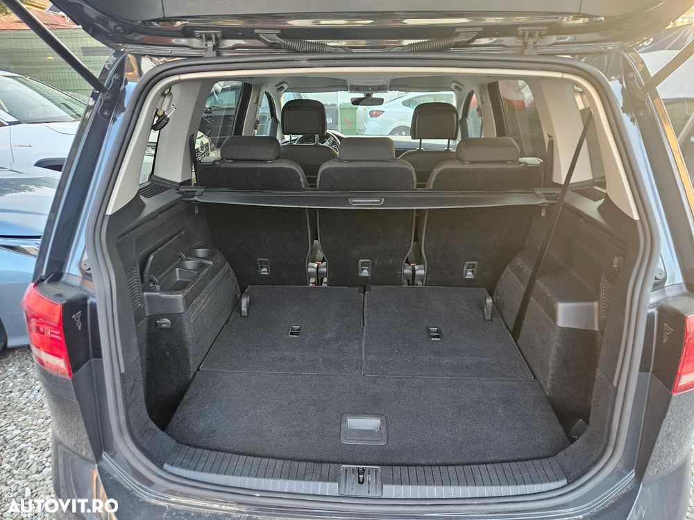 Volkswagen Touran 1.5 TSI DSG Highline - 19