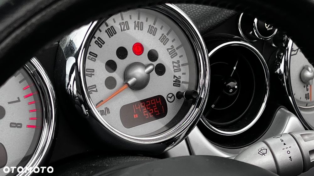 MINI Cooper Sidewalk - 8