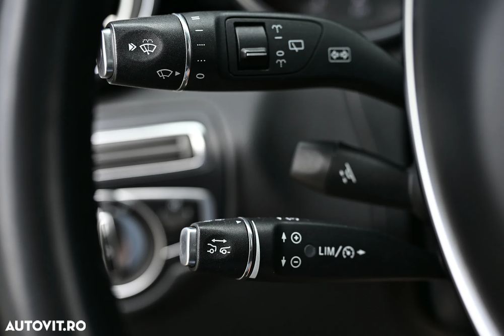 Mercedes-Benz GLC 250 d 4MATIC 9G-TRONIC AMG Line - 19