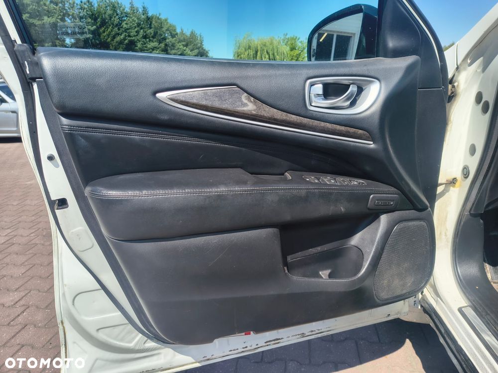 Infiniti QX60 - 12