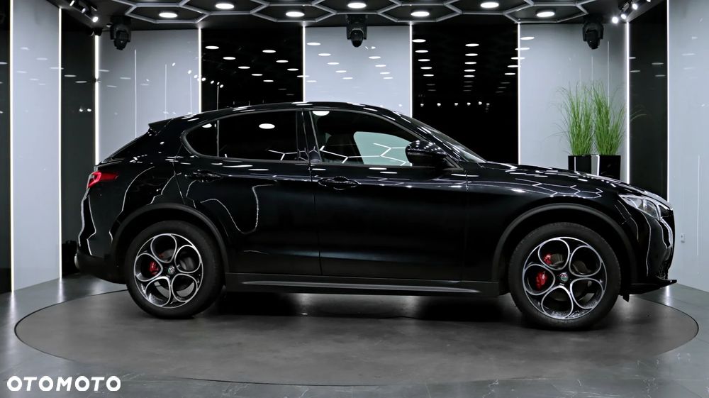 Alfa Romeo Stelvio 2.0 Turbo Executive Q4 - 11