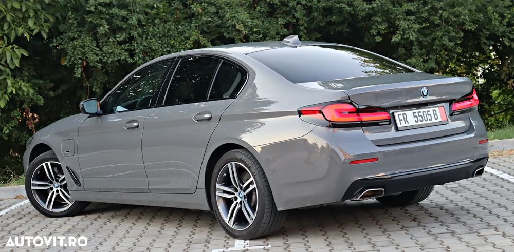 BMW Seria 5 520e AT PHEV - 8