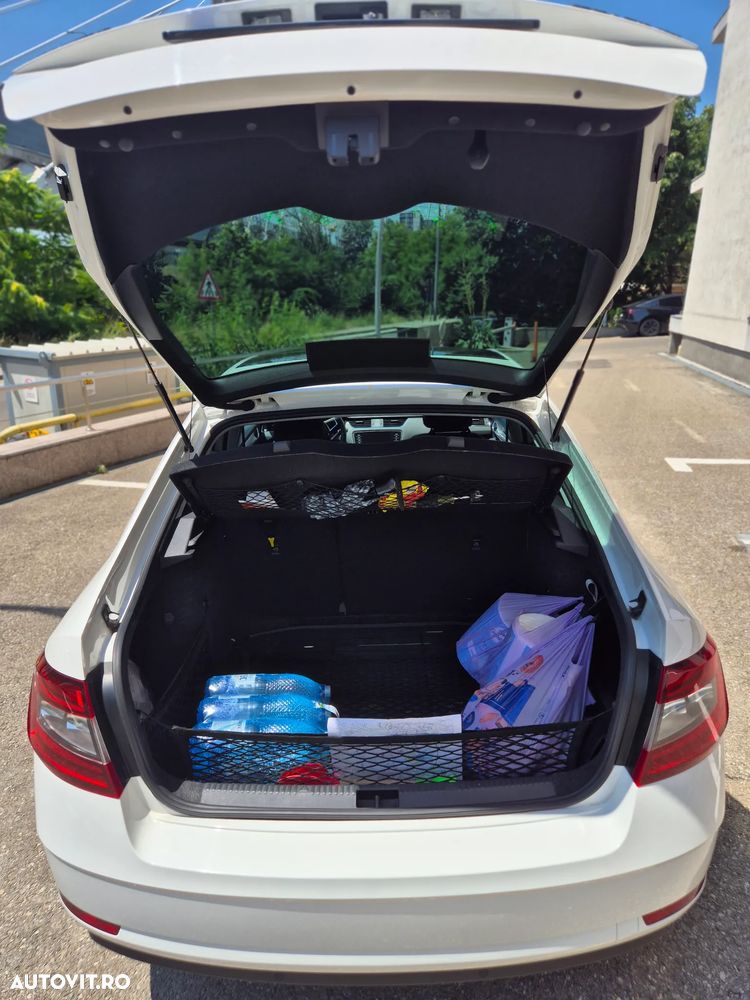 Skoda Octavia 1.5 TSI DSG MHEV Style - 11