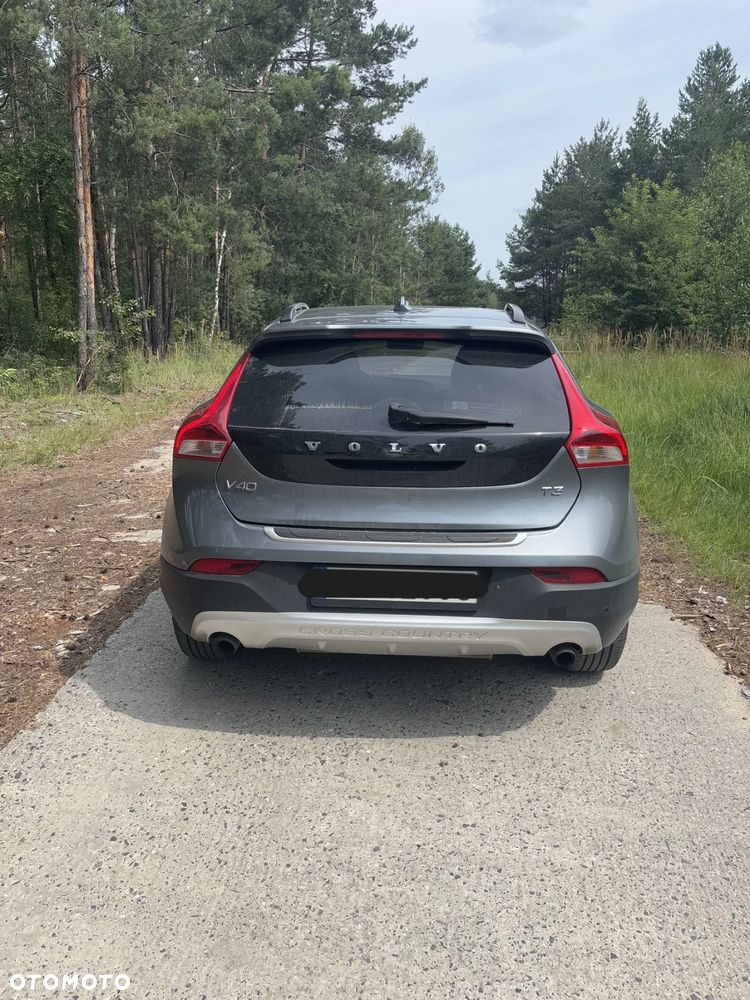 Volvo V40 Cross Country T3 Drive-E Kinetic - 3