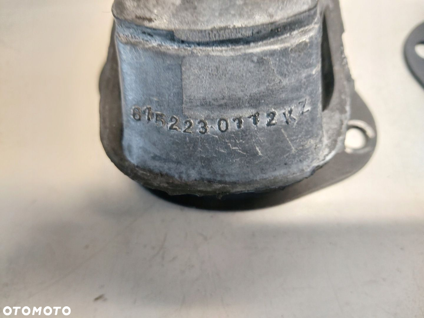 MERCEDES W115 PODUSZKA SILNIKA LEWA NOWA ORG 6152230112 - 3