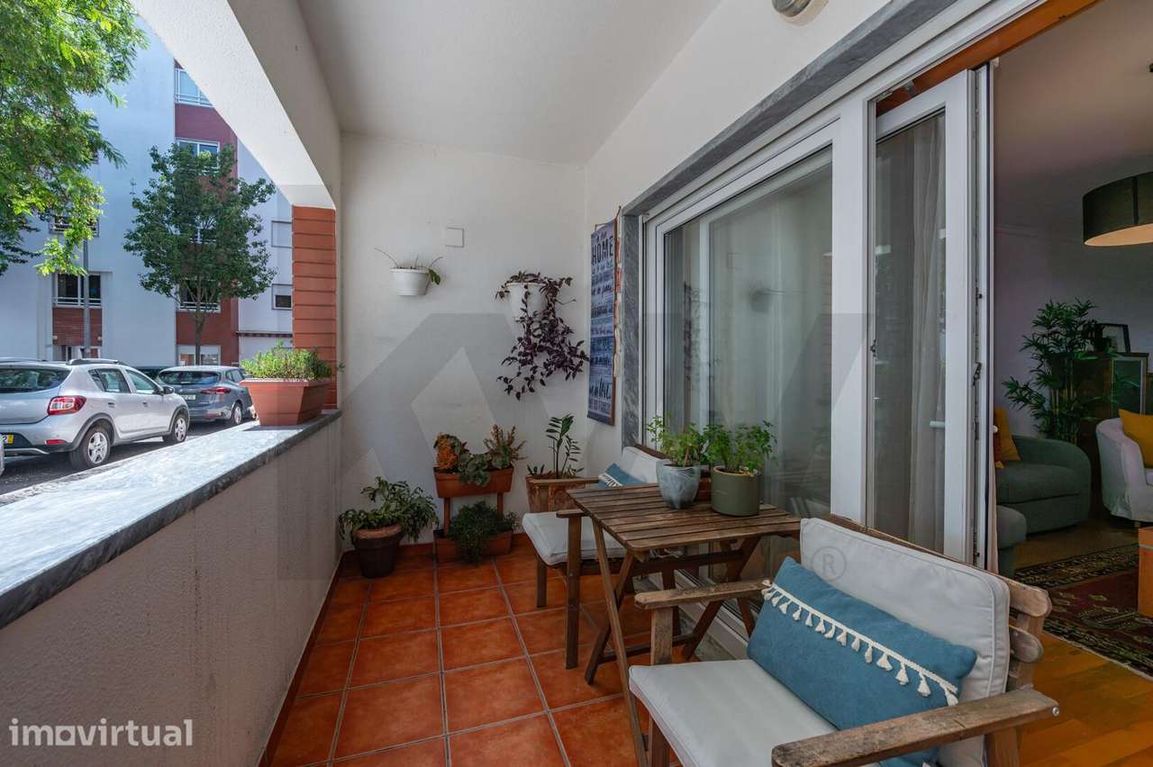 Apartamento T2 com Parqueamento e Arrecadação | Urbanização Parque São - Grande imagem: 5/35