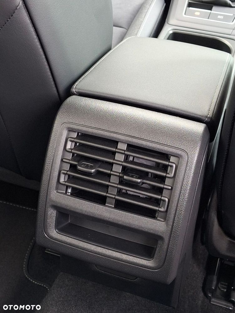 Volkswagen Golf Variant 1.5 TSI Life Plus - 26