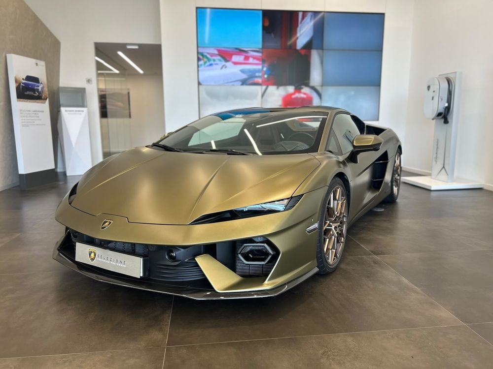 Lamborghini Temerario Standard