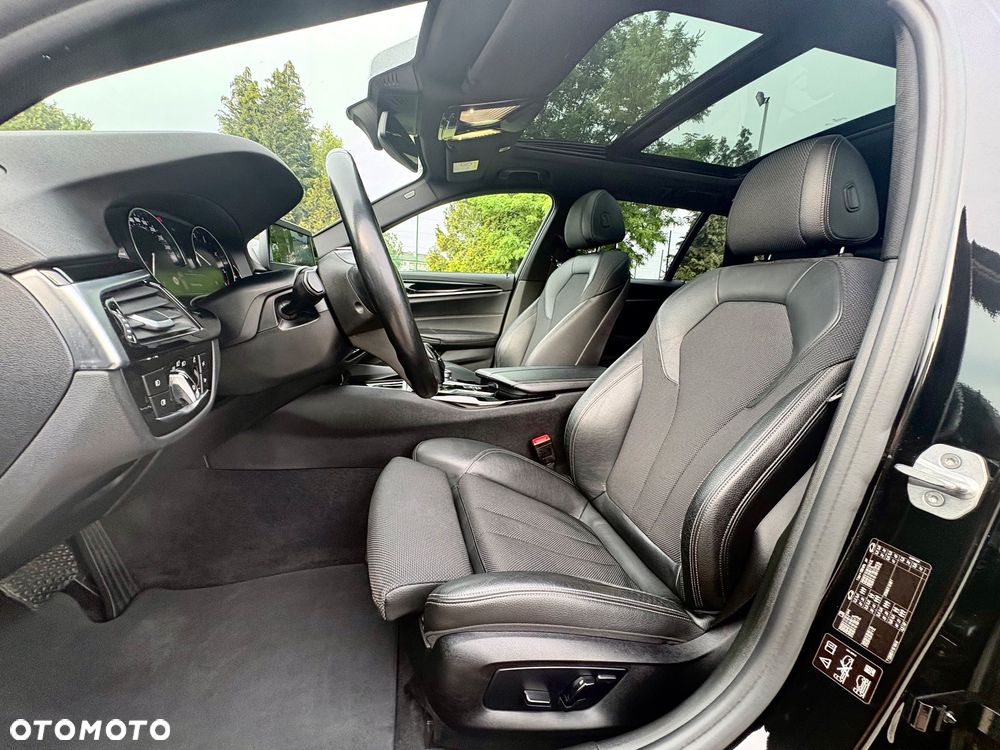 BMW Seria 5 520d xDrive Luxury Line sport - 13
