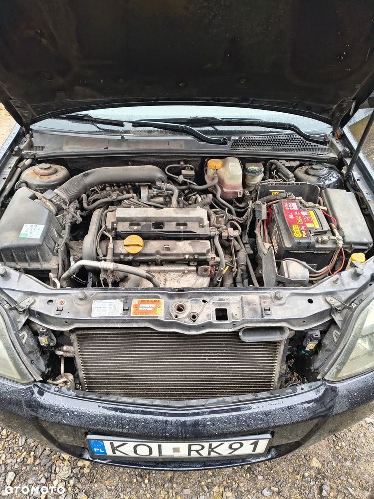 Opel Vectra 1.8 - 13