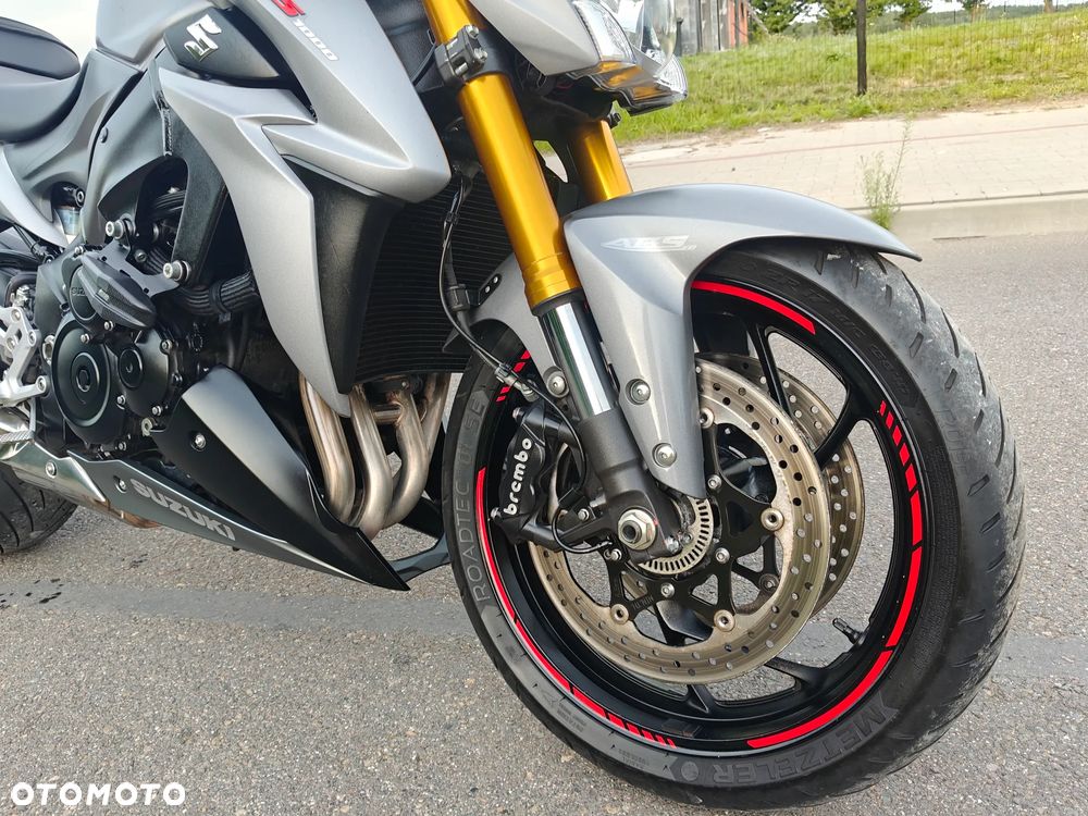 Suzuki GSX - 10