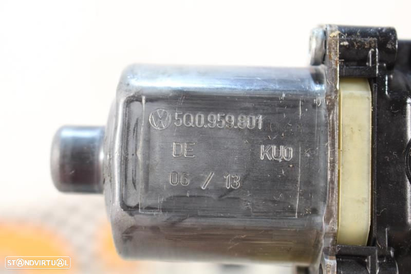 Motor Do Elevador De Vidro Traseiro Esquerdo Seat Leon (5F1)  5Q095980 - 7
