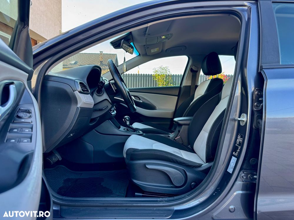 Hyundai i30 1.6 CRDI DCT Passion Plus - 33